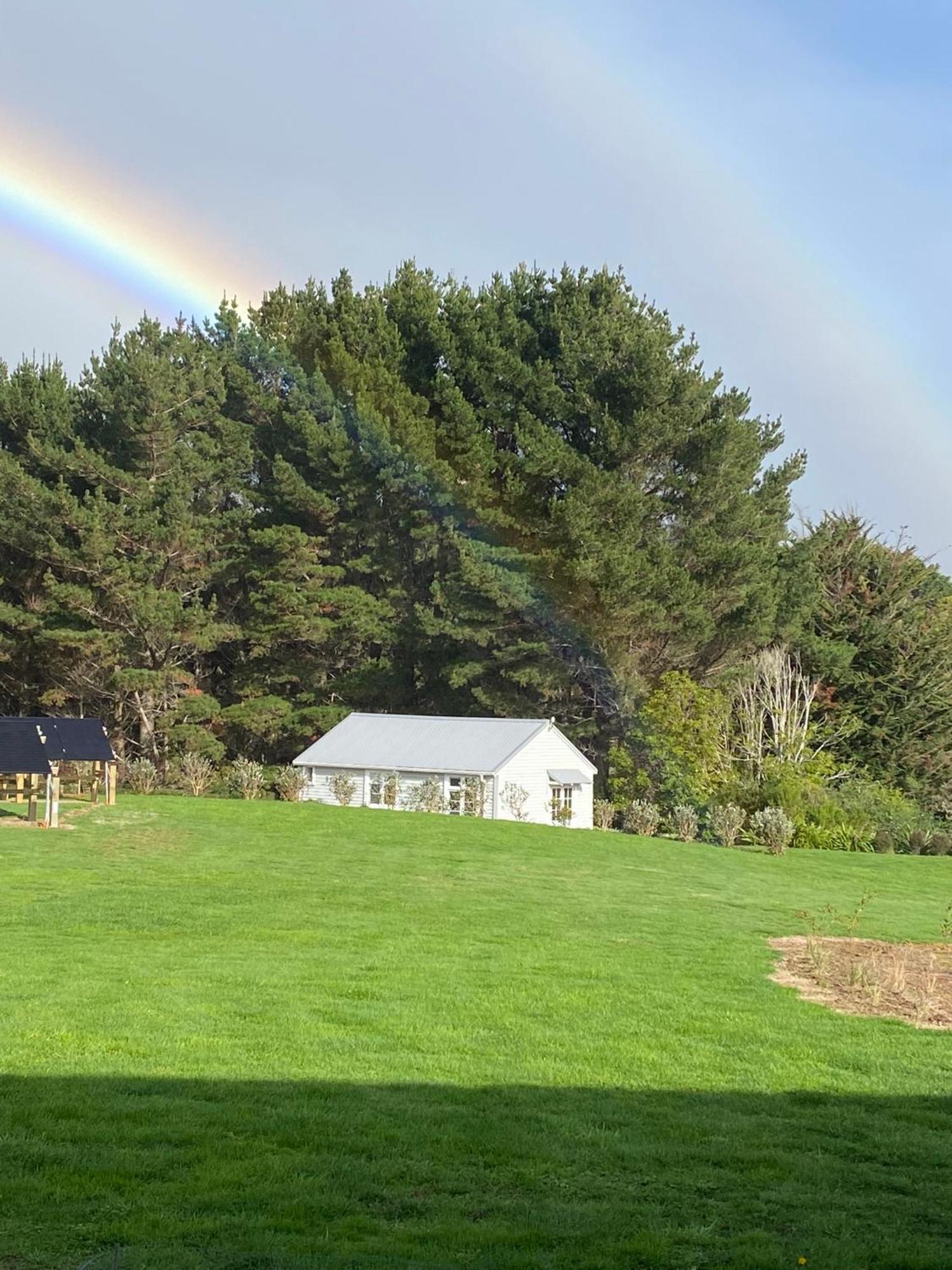 Ohariu Farm Cottage Johnsonville Exterior photo